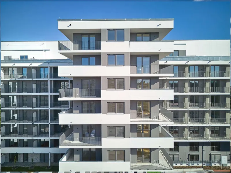 Smyles Living - Großzügig wohnen mit Balkon in Berlin-Friedenau — photo 1